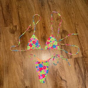 EUC Frankie’s Bikinis Set